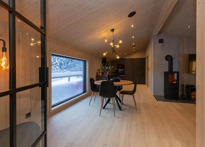 High Standard Cabin Close To The Fla City Center